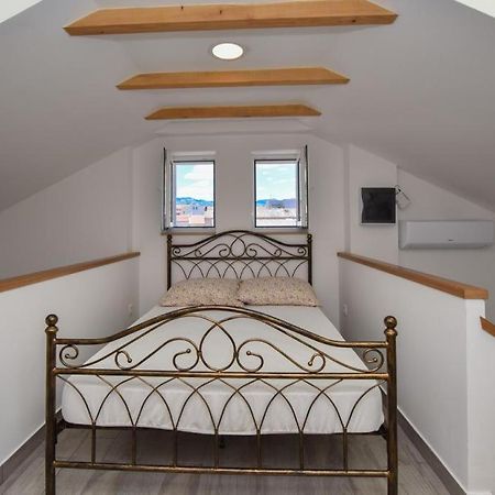 Tissa-Novalja Apartment Ngoại thất bức ảnh